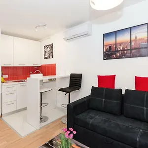 Down Town Oaza Apartman